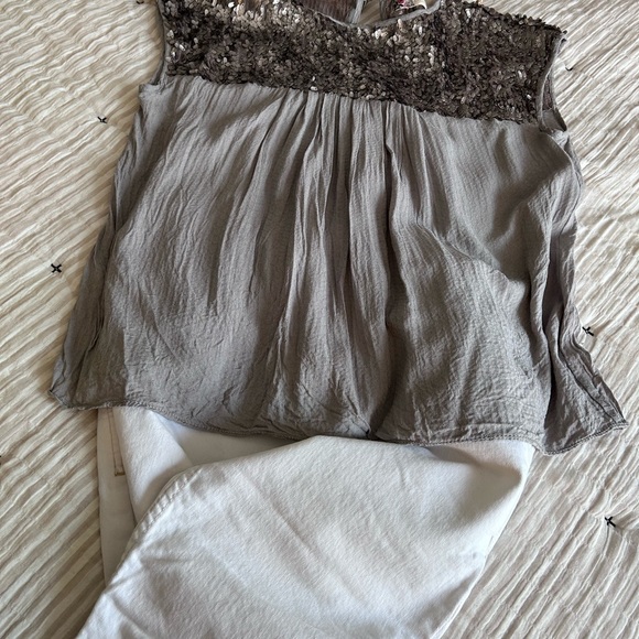 Silvery sequence top - Picture 3 of 3